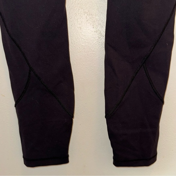 Lululemon Crop Capris Black Leggings Women’s Size 4 - Picture 5 of 9